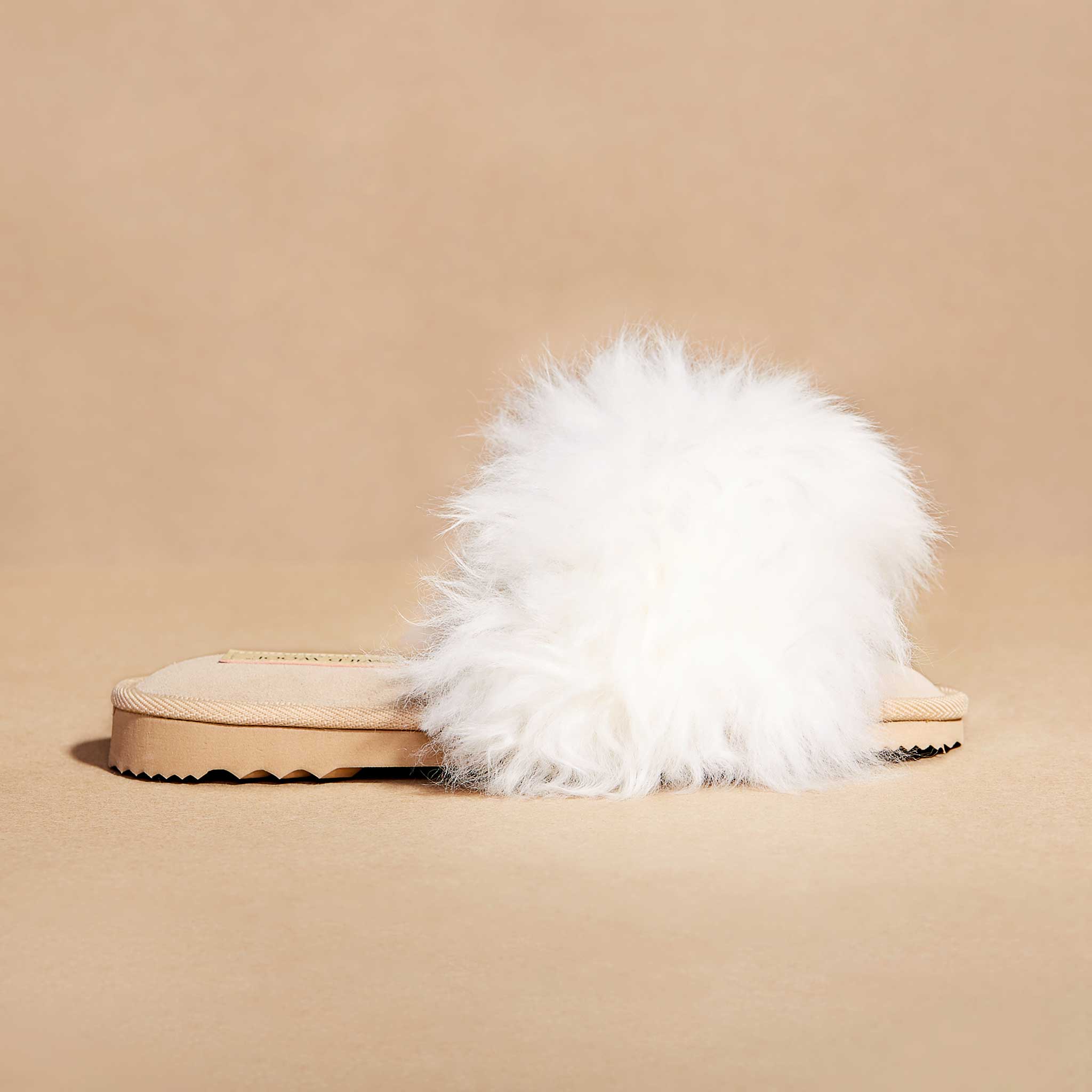 Fluffy best sale white slides