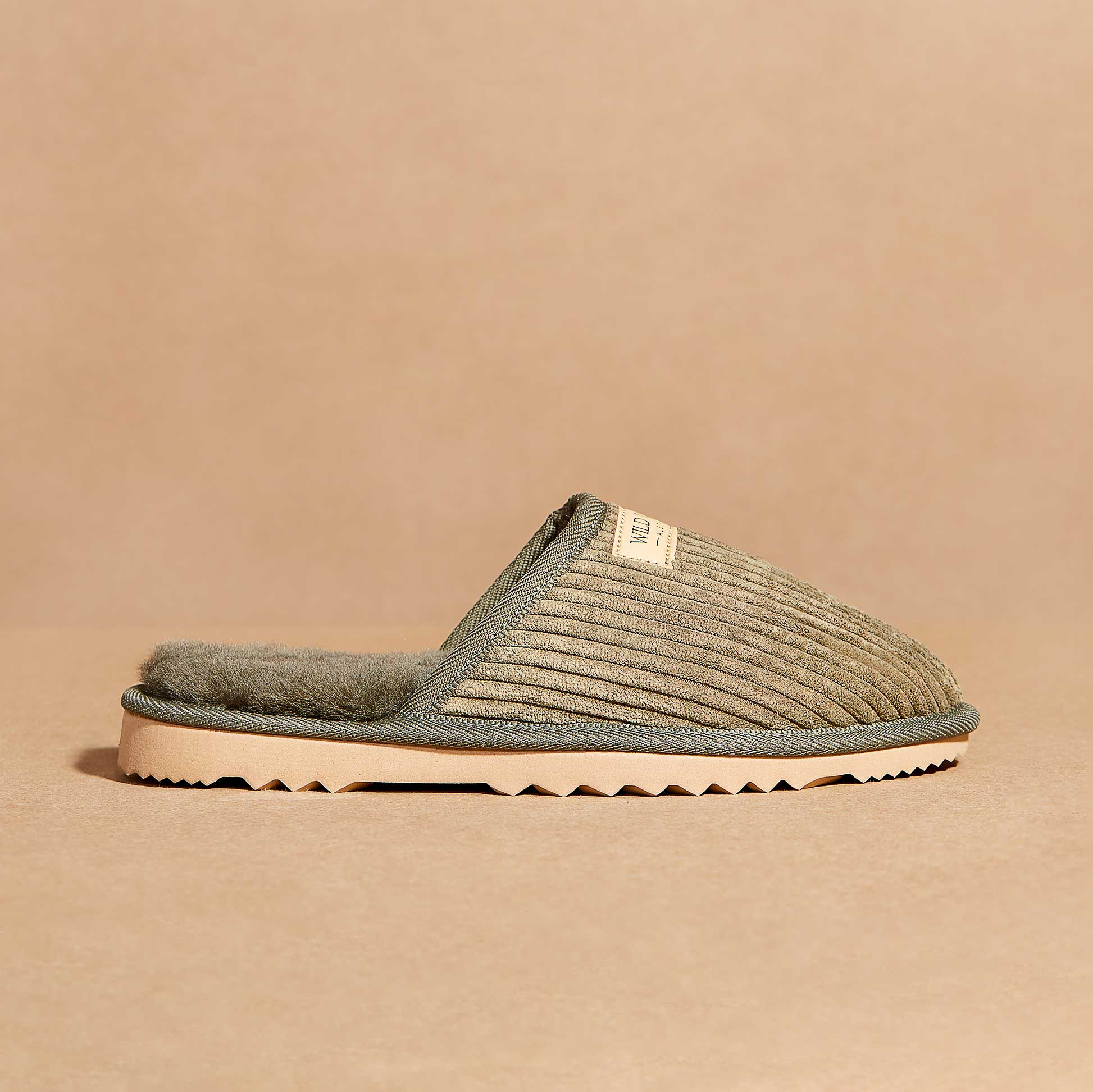 Corduroy slippers hot sale